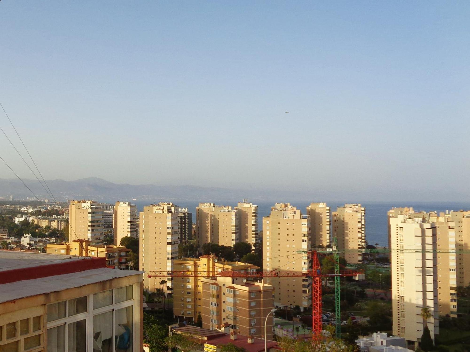 Light-Filled Apartment With Sea Views توريمولينوس المظهر الخارجي الصورة