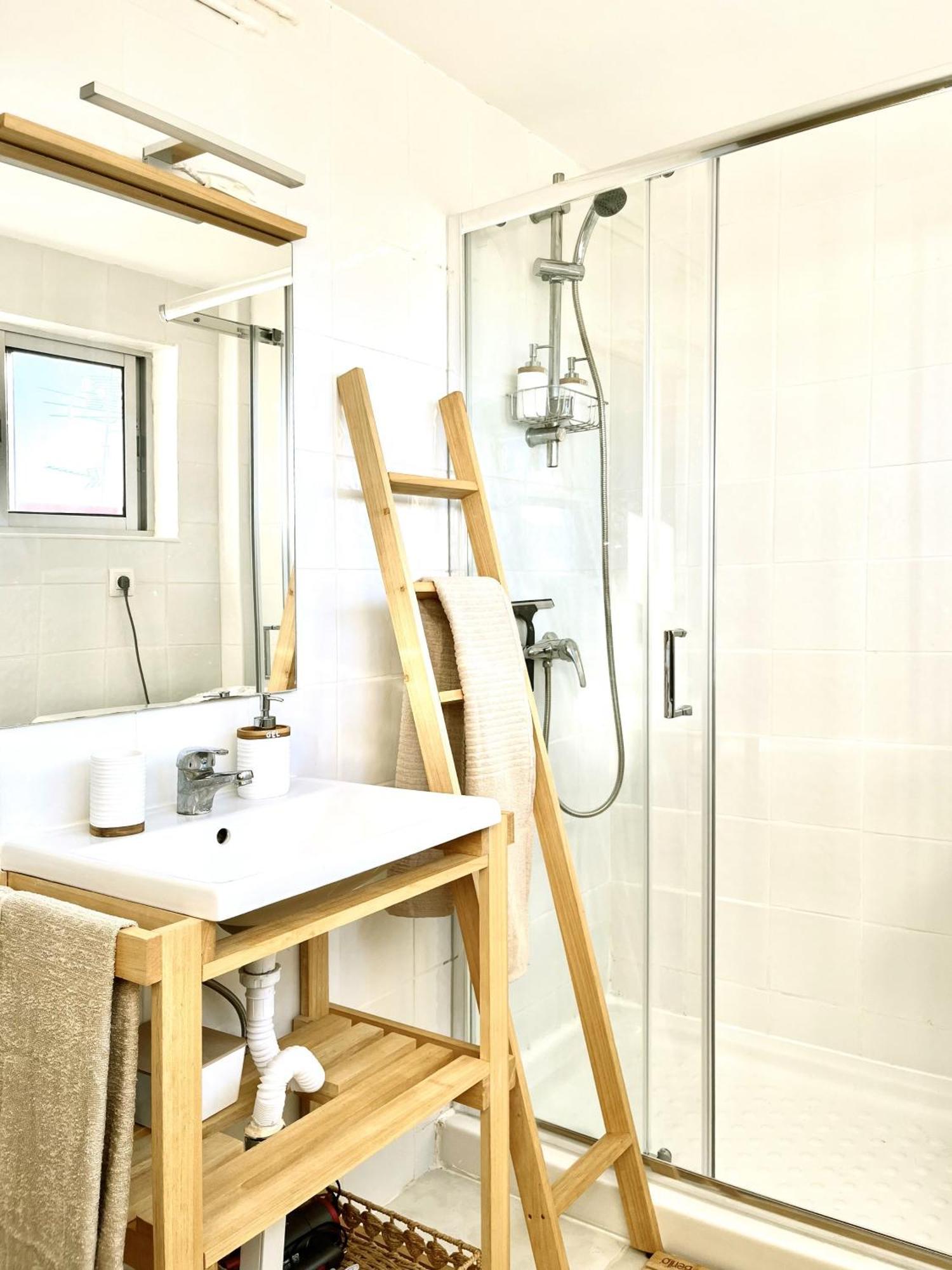 Light-Filled Apartment With Sea Views توريمولينوس المظهر الخارجي الصورة